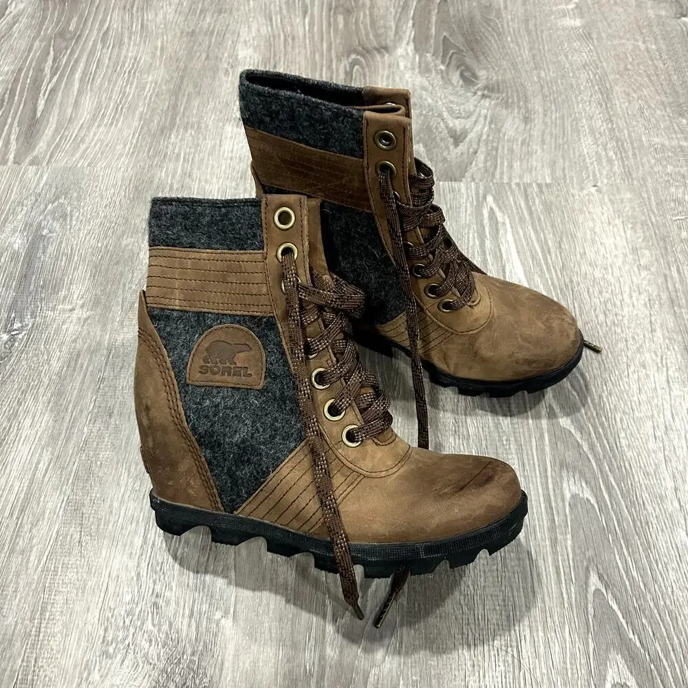 Sorel Lexie Wedge boot Women’s Brown Lace-Up Wedge Ankle Winter Boots Size 6.5